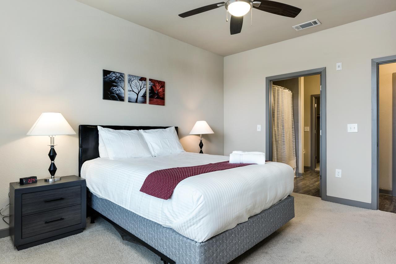 Regal Stays Apartments Uptown Dallas Room photo